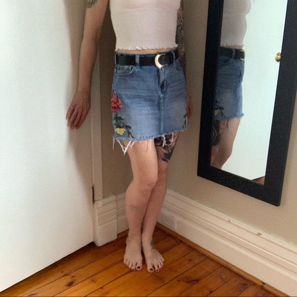 Gorgeous Embroidered Denim High Waisted Fray Skirt - Picture 9 of 14